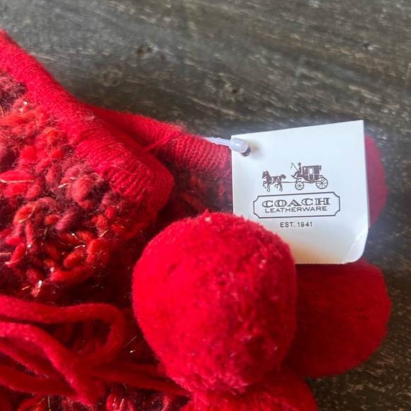 Coach Vintage New with Tags Red Abbey Mittens - Picture 3 of 6